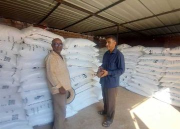 متابعة بدء صرف الأسمدة للموسم الشتوي في الوادي الجديد