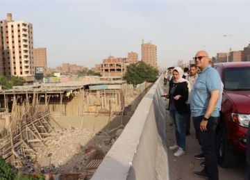 إزالة السلالم العشوائية على حرم الطريق الدائري بشبرا الخيمة