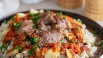 الفتة المصرية.. طريقة تحضير سهلة وصحية تشعل مواقع التواصل