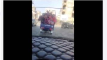 بعد تداول فيديو لطلبة مدرسة بالصندوق.. القبض على قائد تروسيكل بعد تداول فيديو لطلبة مدرسة بالصندوق.. القبض على قائد تروسيكل