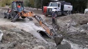 تحذيرات إخلاء في كاليفورنيا مع اقتراب عاصفة قوية وانهيارات محتملة تحذيرات إخلاء في كاليفورنيا مع اقتراب عاصفة قوية وانهيارات محتملة