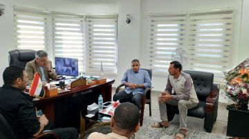 حملات بحي جنوب الغردقة لرفع الإشغالات وفحص تراخيص الكافيهات والمحال