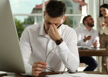 خد اسكرينات وآمن نفسك .. 3 طرق للتعامل مع الزملاء في بيئة العمل السامة خد اسكرينات وآمن نفسك .. 3 طرق للتعامل مع الزملاء في بيئة العمل السامة