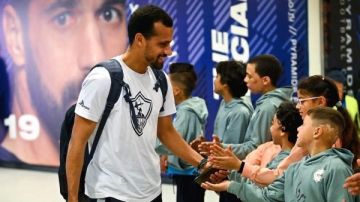 رسميا .. اتحاد الكرة يلزم الزمالك بـ 5 ملايين جنيه لصالح روقا رسميا .. اتحاد الكرة يلزم الزمالك بـ 5 ملايين جنيه لصالح روقا