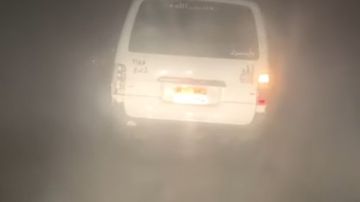 شبورة كثيفة تحجب الرؤية على طرق مطروح .. و المرور تغلق طريق القاهرة شاهد