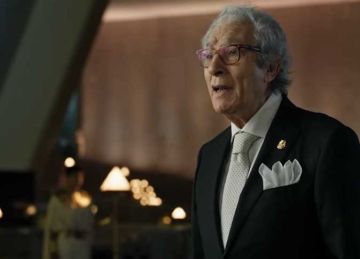 فاروق حسني يقدم التحية لكل من شارك في بناء المتحف المصري الكبير