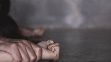 كواليس تهرب مالك فندق من فتاة بعد التعدى عليها جنسيا