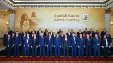 مجلس جامعة القاهرة يؤكد على ضرورة ارتباط أسئلة الاختبار بأهداف المقرر وموضوعاته مجلس جامعة القاهرة يؤكد على ضرورة ارتباط أسئلة الاختبار بأهداف المقرر وموضوعاته