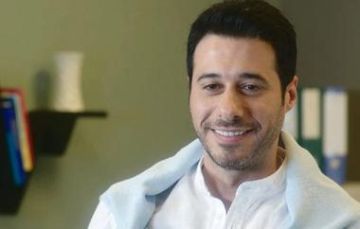 محمد سامي يشيد بأداء أحمد السعدني: من أكثر الممثلين موهبة .. والفنان يرد