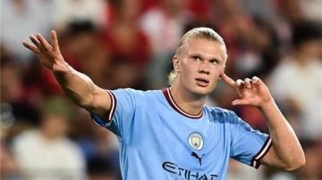 هالاند: ميسي ورونالدو كسرا الأرقام القياسية.. ولا أريد مقارنتي بهما