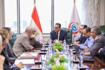 الدكتور خالد عبدالغفار يبحث مع ممثلي منظمة الصحة العالمية تعزيز الجهود الدولية لمواجهة الكوارث والطوارئ الصحية