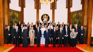 بحضور رئيس الوزراء.. اتفاق جديد لتوسيع الاستثمارات في قطاع التعهيد والخدمات الرقمية بحضور رئيس الوزراء.. اتفاق جديد لتوسيع الاستثمارات في قطاع التعهيد والخدمات الرقمية