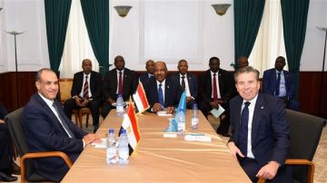 في اجتماعي ثلاثي.. عبدالعاطي يؤكد رفض مصر الكامل لأي مخططات لتقسيم السودان في اجتماعي ثلاثي.. عبدالعاطي يؤكد رفض مصر الكامل لأي مخططات لتقسيم السودان