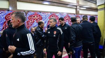 الأهلي والزمالك يجتمعان في وداع الراحل محمد صبري الأهلي والزمالك يجتمعان في وداع الراحل محمد صبري