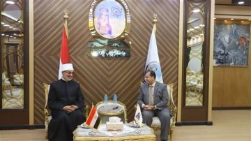 مفتي الجمهورية: العلم المزيف يهدم العقول والمجتمعات ويستغل لتبرير الباطل مفتي الجمهورية: العلم المزيف يهدم العقول والمجتمعات ويستغل لتبرير الباطل