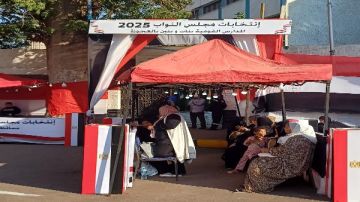 إقبال انتخابي متوسط قبل بدء الراحة بلجنة المدارس القومية بالعجوزة .. صور