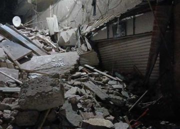 اكتشفوا غيابه عن العمل صدفة.. انتشال جثة شاب من تحت انقاض عقار الجمرك بالإسكندرية