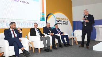 جلسة نقاشية حول توطين الصناعة وجذب استثمارات لقطاع المياه بمصر