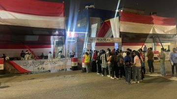 زحام كبير للسيدات بمركز شباب الشيخ زايد للإدلاء بأصواتهن قبل انتهاء التصويت