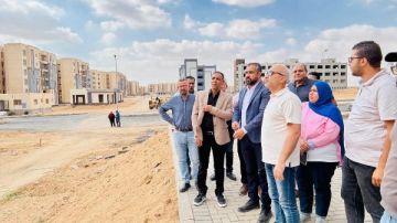 قيادات هيئة المجتمعات العمرانية تتابع مشروعات الإسكان الأخضر بالعبور الجديدة