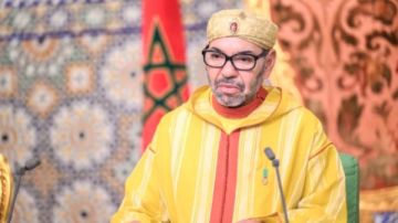 ملك المغرب يدعو الرئيس الجزائري إلى حوار أخوي لتجاوز خلافات البلدين