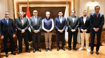وزير الشباب والرياضة يبحث سبل تطوير لعبة الشطرنج في مصر واستضافة البطولات العالمية وزير الشباب والرياضة يبحث سبل تطوير لعبة الشطرنج في مصر واستضافة البطولات العالمية