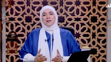 من أمراض القلوب.. دينا أبو الخير: الغفلة عن ذكر الله أخطر من وساوس الشيطان فيديو