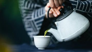 يشيد به خبراء التغذية.. مشروب سحري لصحة القلب والمناعة والتخسيس