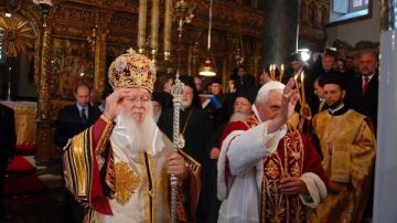 البابا لاون يبدأ زيارته الرسولية من تركيا إحياء لذكرى 1700 عام على مجمع نيقية وتعزيزا لحوار الوحدة البابا لاون يبدأ زيارته الرسولية من تركيا إحياء لذكرى 1700 عام على مجمع نيقية وتعزيزا لحوار الوحدة