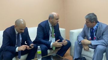 الحفني يعقد لقاءات ثنائية رفيعة المستوى مع وزراء ورؤساء هيئات الطيران خلال زيارته بالدومينيكان