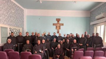 المجموعة الثانية من الرهبنة الفرنسيسكانية تفتتح رياضتها الروحية لعام 2025