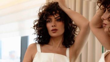 صبا مبارك تستعر ض أناقتها على السجادة الحمراء.. شاهد صبا مبارك تستعر ض أناقتها على السجادة الحمراء.. شاهد