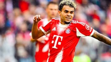 يويفا: إيقاف لويس دياز 3 مباريات بعد طرده أمام باريس سان جيرمان