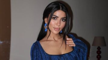 بفستان مجسم .. كارولين عزمي تخطف الأنظار عبر إنستجرام بفستان مجسم .. كارولين عزمي تخطف الأنظار عبر إنستجرام