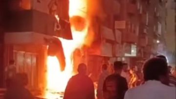 حريق يلتهم محل عطارة في كفر طهرمس بالجيزة.. صور