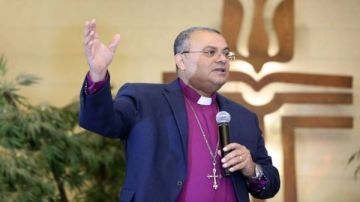 رئيس الطائفة الإنجيلية بمصر يهنئ القس إيهاب إيليا رياض لانتخابه رئيسا لمجمع كنائس الله رئيس الطائفة الإنجيلية بمصر يهنئ القس إيهاب إيليا رياض لانتخابه رئيسا لمجمع كنائس الله