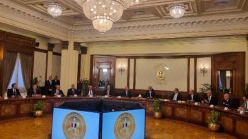 رئيس الوزراء يشهد توقيع بروتوكول لإنشاء مدارس التكنولوجيا التطبيقية مع إيطاليا رئيس الوزراء يشهد توقيع بروتوكول لإنشاء مدارس التكنولوجيا التطبيقية مع إيطاليا