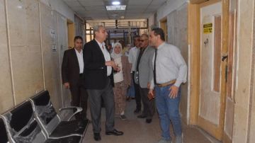 محافظ الغربية خلال جولة مفاجئة بمستشفى قطور المركزي وعيادة التأمين الصحي: لن نسمح بأي تقصير.. المواطن له حق في خدمة طبية آمنة وكريمة محافظ الغربية خلال جولة مفاجئة بمستشفى قطور المركزي وعيادة التأمين الصحي: لن نسمح بأي تقصير.. المواطن له حق في خدمة طبية آمنة وكريمة