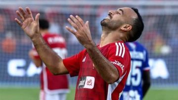 مصدر في الأهلي ينفي رحيل أفشة إلى الدوري الليبي