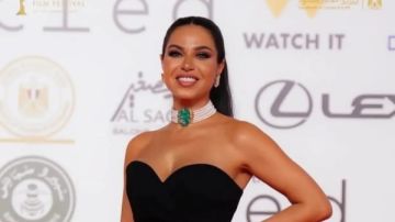 نسرين أمين تخطف الأنظار بحفل ختام مهرجان القاهرة السينمائي نسرين أمين تخطف الأنظار بحفل ختام مهرجان القاهرة السينمائي