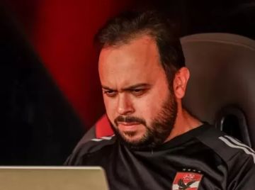 أيمن محمد يعلن مغادرته للأهلي