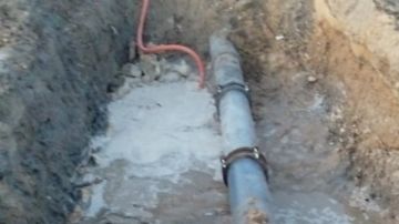 إصلاح خط المياه الرئيسي بمحطة الصدق بالكيلو 18 جنوب بورسعيد