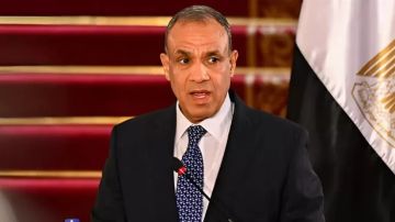 اتصالات هاتفية لوزير الخارجية مع قيادات لبنانية سابقة خلال زيارته بيروت