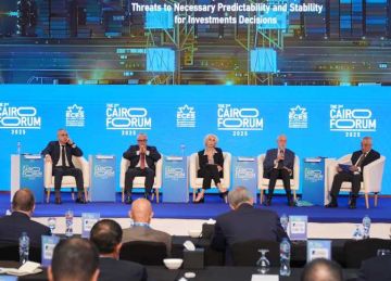 خبراء دوليون: الاعتبارات الأمنية تقود سياسات أمريكا التجارية.. وواشطن تخشى خسارة حربها التكنولوجية أمام الصين خبراء دوليون: الاعتبارات الأمنية تقود سياسات أمريكا التجارية.. وواشطن تخشى خسارة حربها التكنولوجية أمام الصين