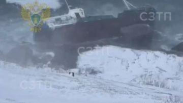 كارثة بحرية في شمال غرب روسيا.. غرق سفينة وأخرى مفقودة والنيابة العامة تكشف التفاصيل كارثة بحرية في شمال غرب روسيا.. غرق سفينة وأخرى مفقودة والنيابة العامة تكشف التفاصيل