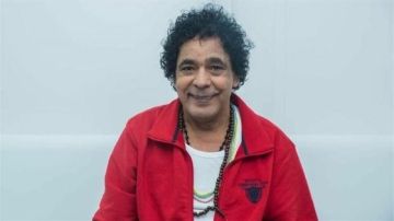 نقل محمد منير إلى المستشفى بعد تعرضه لوعكة صحية نقل محمد منير إلى المستشفى بعد تعرضه لوعكة صحية