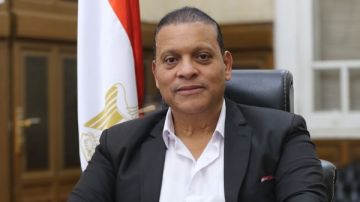 أحمد الفضالي يدعو الحكومة إلى رفع سعر الجنيه لحل المشاكل الاقتصادية المتفاقمة وارتفاع الأسعار