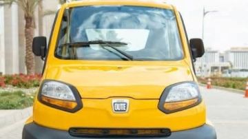 استقبال 64 طلبا من المواطنين بالعجوزة عقب الإعلان عن منظومة إحلال واستبدال التوك توك بالمركبات الجديدة