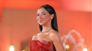 جيسيكا حسام الدين تثير الجدل على السجادة الحمراء جيسيكا حسام الدين تثير الجدل على السجادة الحمراء