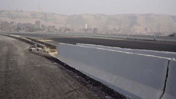 رئيس الوزراء يتفقد عددا من أعمال تطوير الطرق بالقاهرة